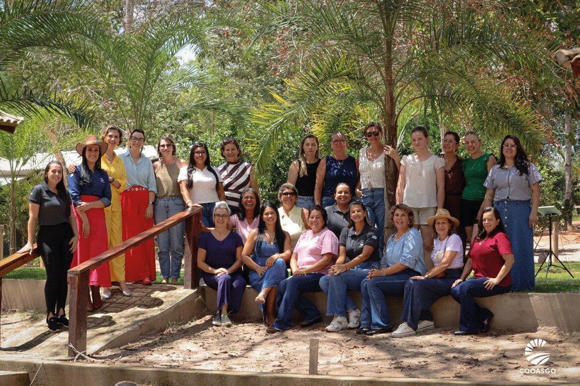 Cooasgo por Elas: Capacitação, liderança e protagonismo feminino no centro do desenvolvimento cooperativista